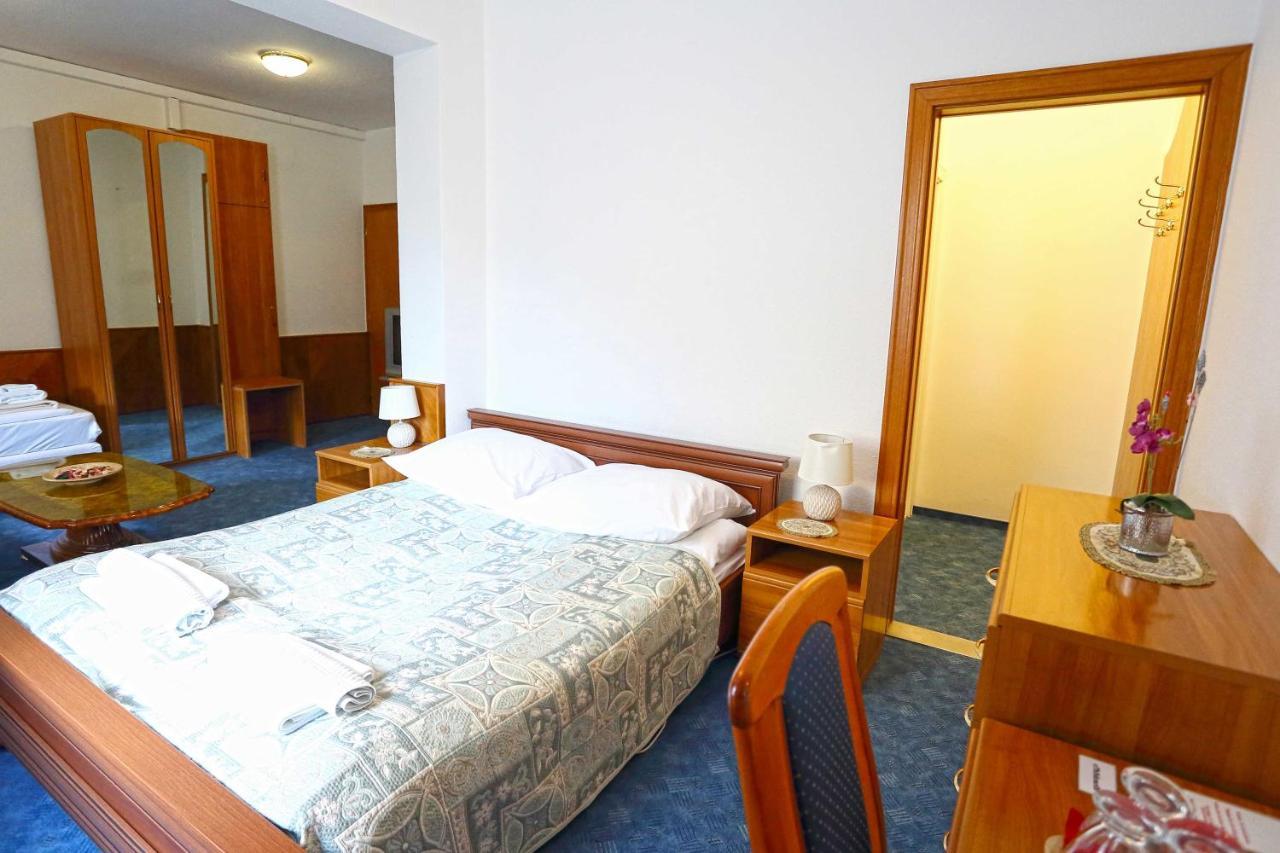 Hotel Wesselenyi Győr Eksteriør billede